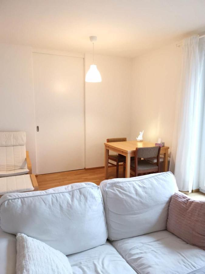 Gemuetliches Privatzimmer In Geraeumiger Gemeinschaftswohnung Dresden Bagian luar foto